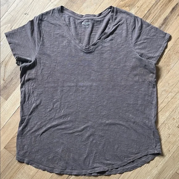 Old Navy V-Neck Tee Set — Black, Charcoal, Brown, Light Lavender - Picture 9 of 9